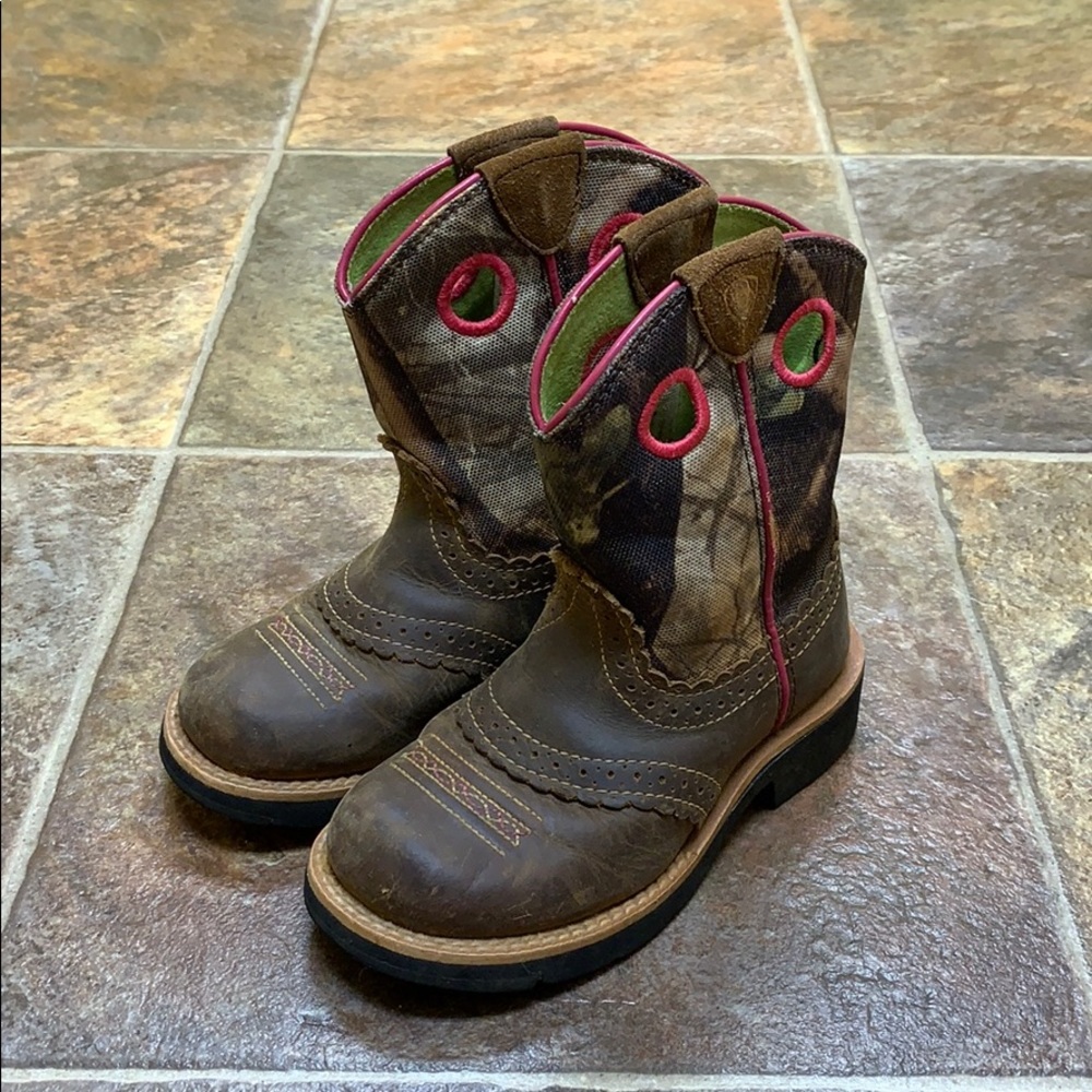 Little Girls Ariat Boots